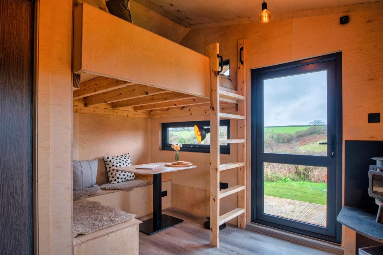 Luxury Glamping Cabin With Outdoor Bath On Cornish Flower Farm Truro Ngoại thất bức ảnh
