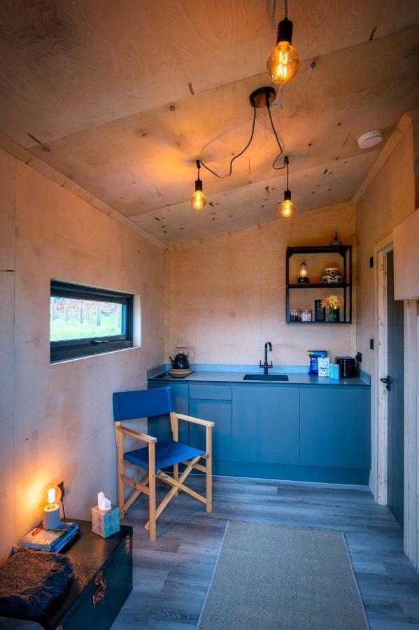 Luxury Glamping Cabin With Outdoor Bath On Cornish Flower Farm Truro Ngoại thất bức ảnh