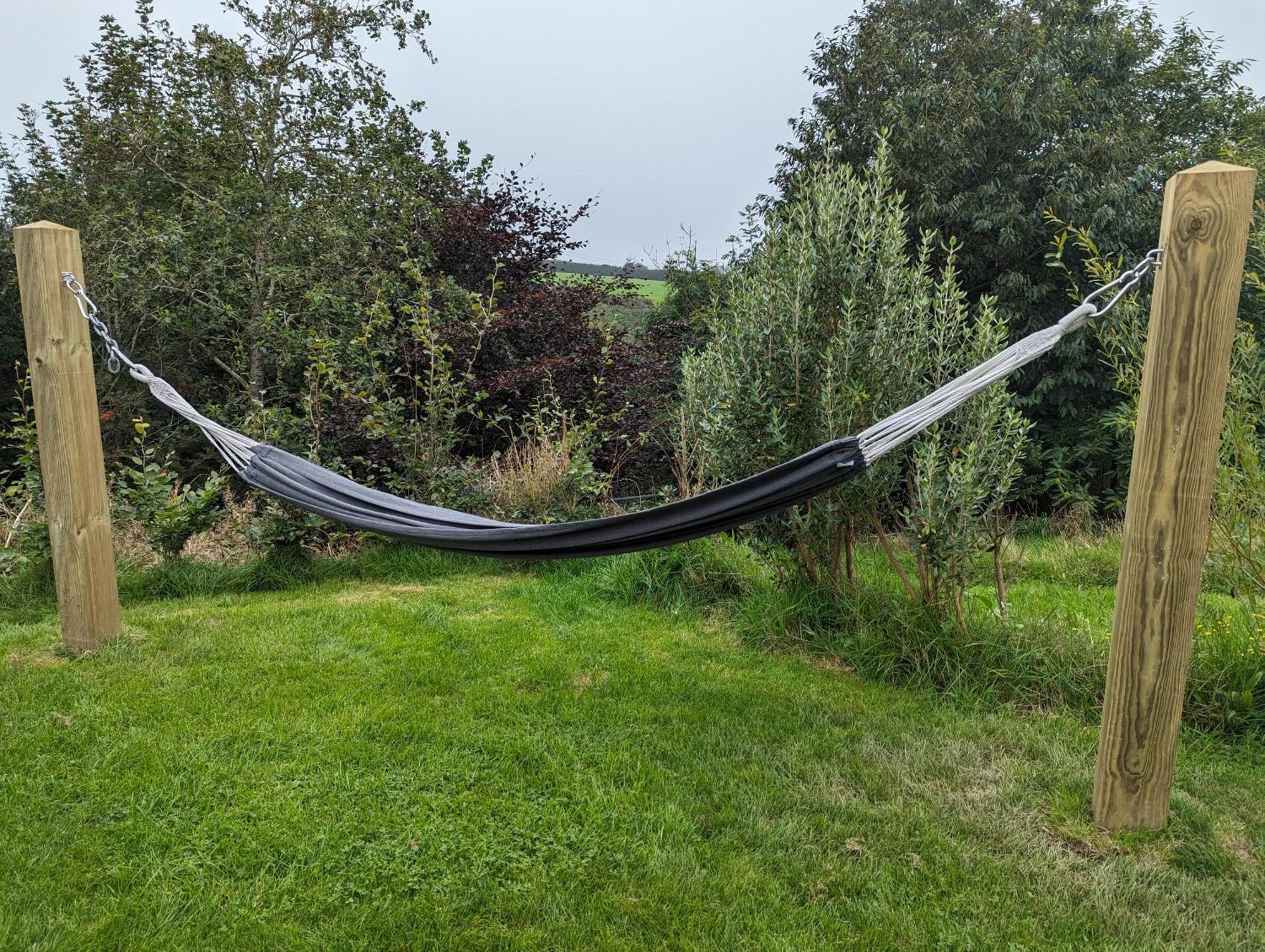 Luxury Glamping Cabin With Outdoor Bath On Cornish Flower Farm Truro Ngoại thất bức ảnh